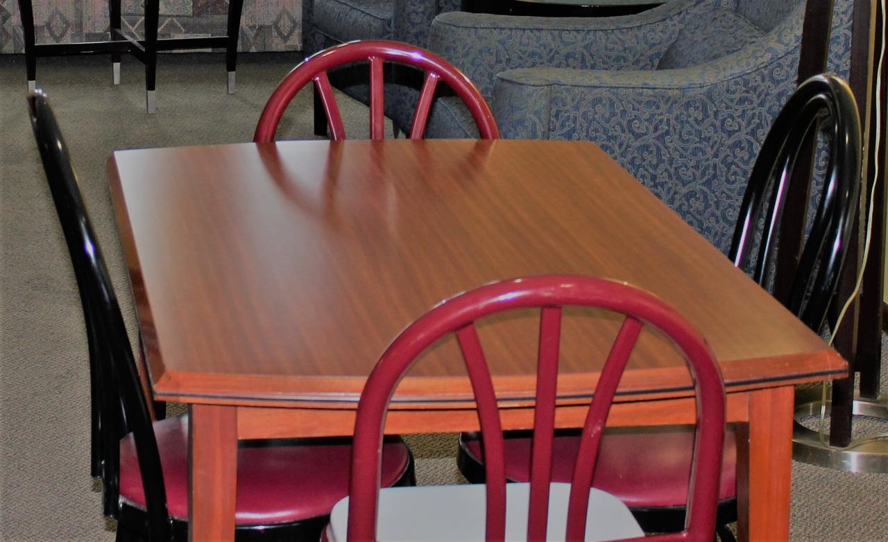 Econo Lodge Oskaloosa Esterno foto
