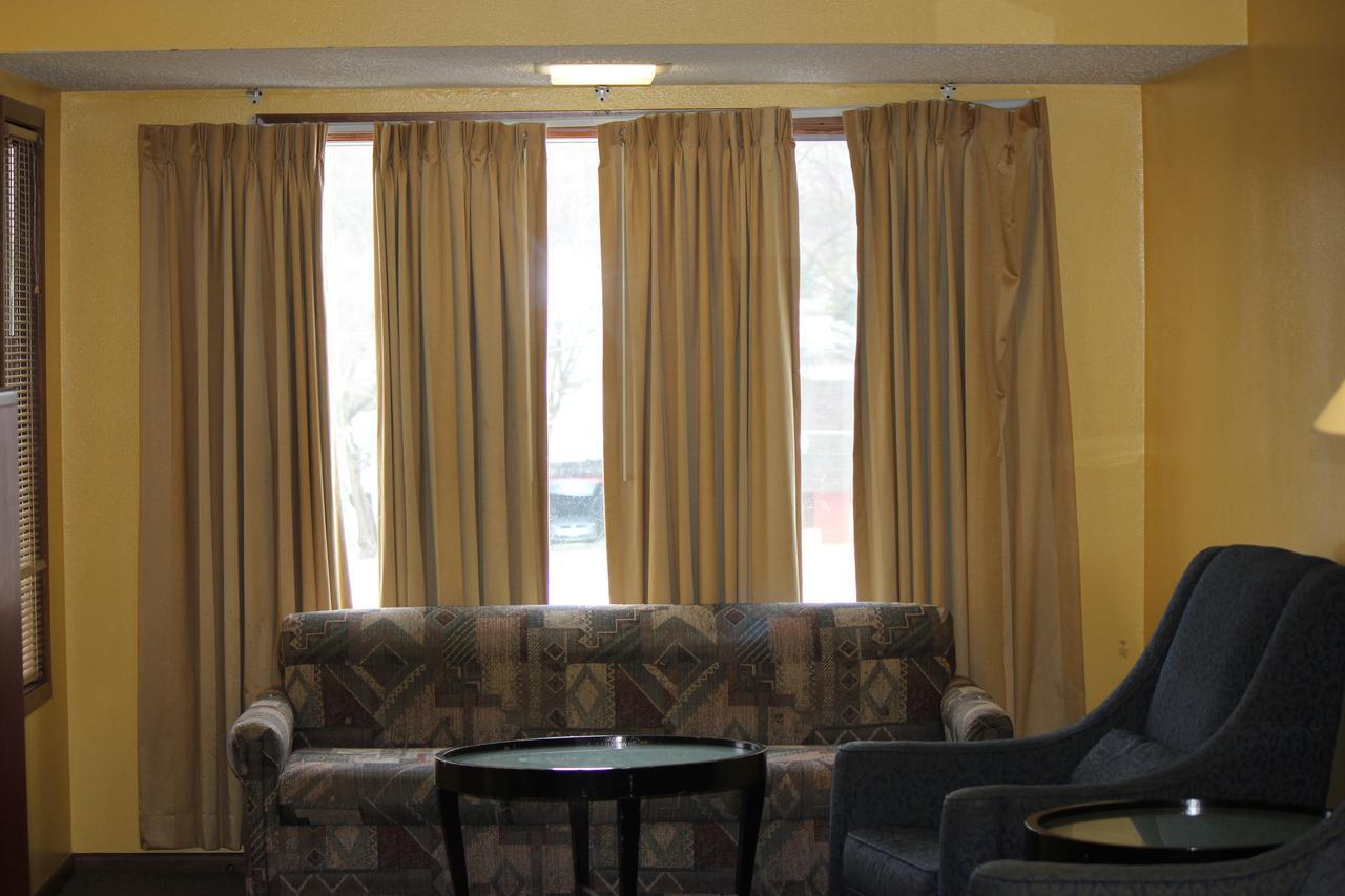 Econo Lodge Oskaloosa Esterno foto